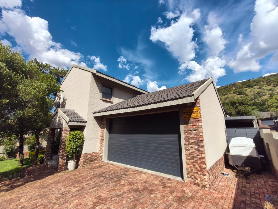 3 Bedroom Property for Sale in Boschdal North West